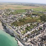 Grand Triplex Vue Centre Du Village Hébergement de vacances Ault