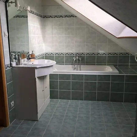 펜션 Emilia - Vue Centre Du Village