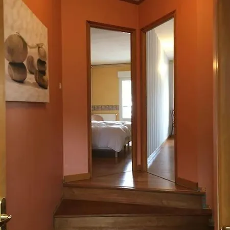 펜션 Emilia - Vue Centre Du Village 얼트