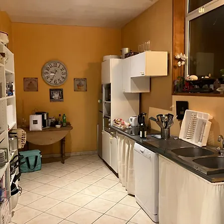 Emilia - Vue Centre Du Village 펜션 *