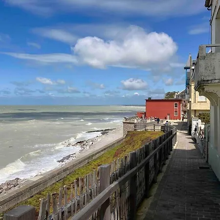 Emilia - Vue Centre Du Village *